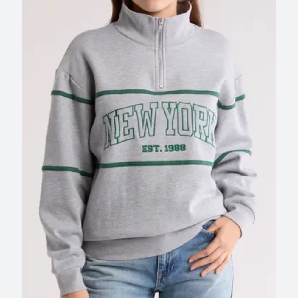 Stylish Gray and Green Women's Quarter-Zip Sweatshirt